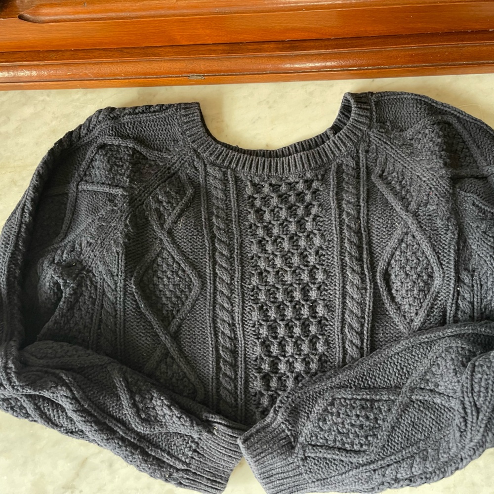 GAP Women’s Navy Cable Knit Crewneck Sweater